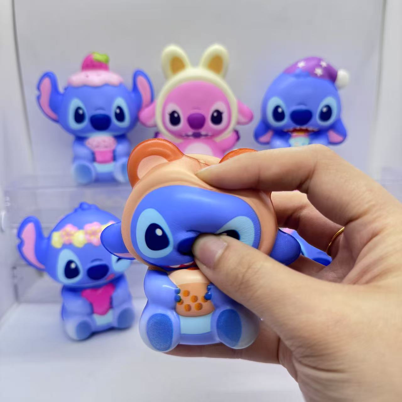 Brinquedo Squishy Stitch – Lil - Leatherwork Classes avaliação e preço