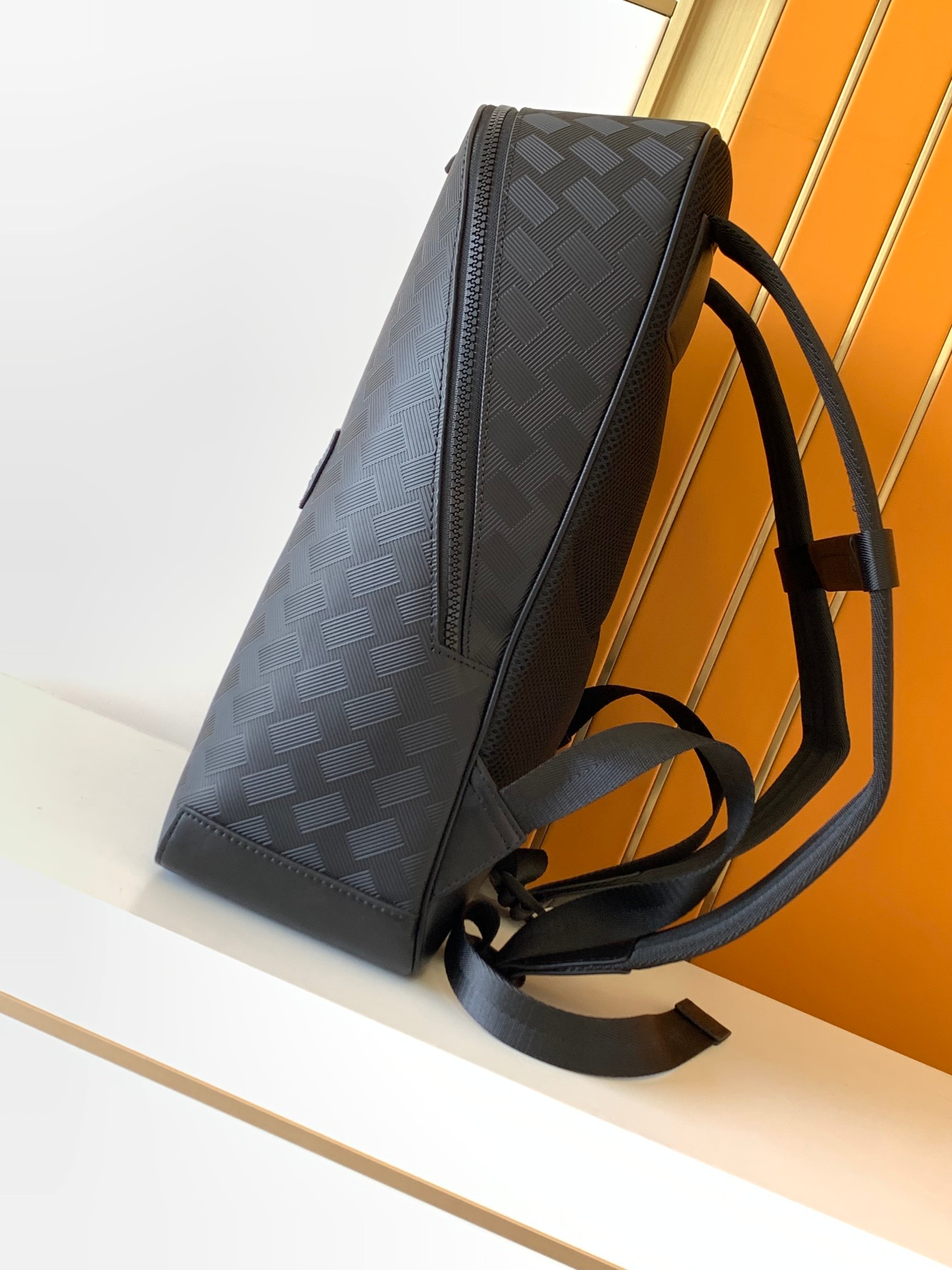 Mochila Minimalista Preta com  - Leather Work Rucksack Mens avaliação e preço